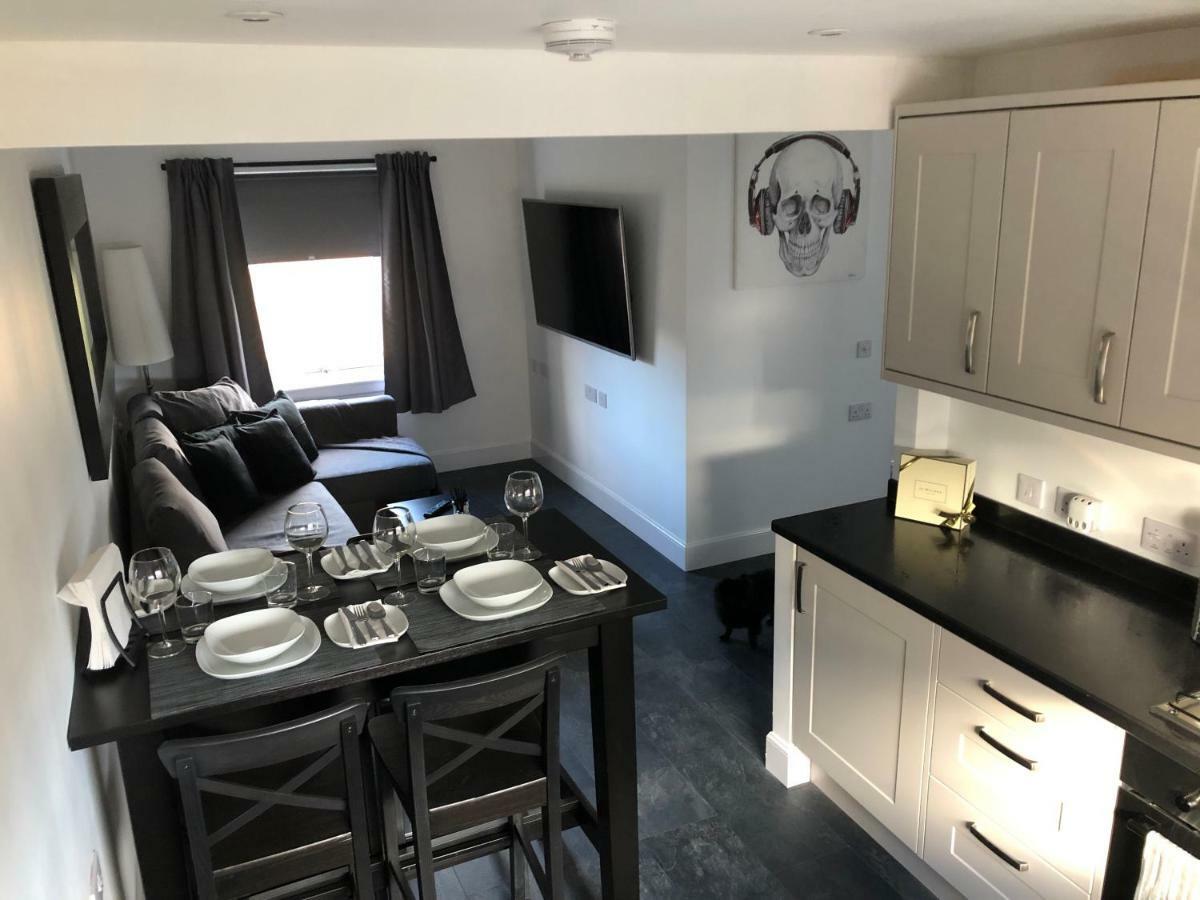 L&H Apartments Инвернесс Экстерьер фото